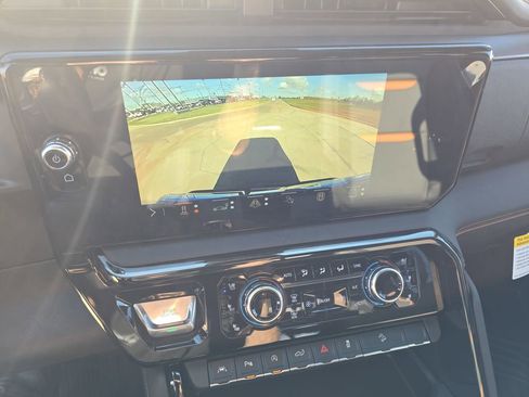 New 2026 GMC Sierra 1500 AT4 w/ AT4 Premium Package AWD/4WD image 24