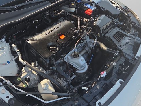 Used 2023 Honda Civic Sport image 18