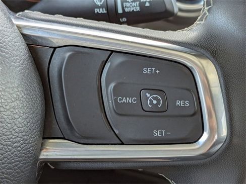 Used 2023 Jeep Gladiator Overland image 24