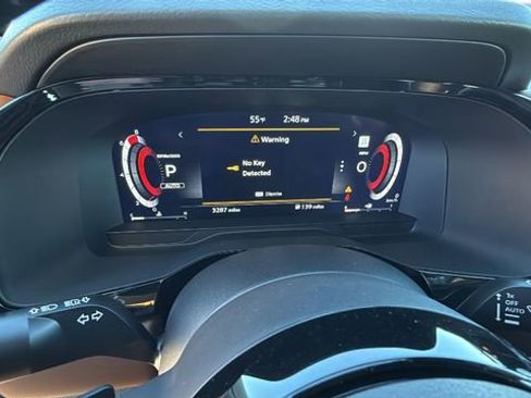 Used 2025 Nissan Pathfinder Platinum w/ Cargo Package image 21