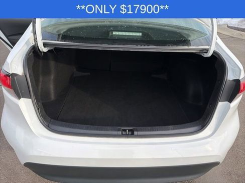 Used 2024 Toyota Corolla LE image 21