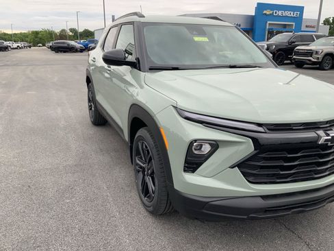 New 2026 Chevrolet TrailBlazer LT w/ Convenience Package FWD image 14