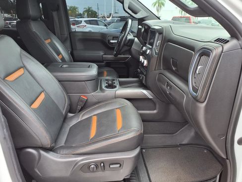 Used 2021 GMC Sierra 1500 AT4 w/ AT4 Value Package AWD/4WD image 13