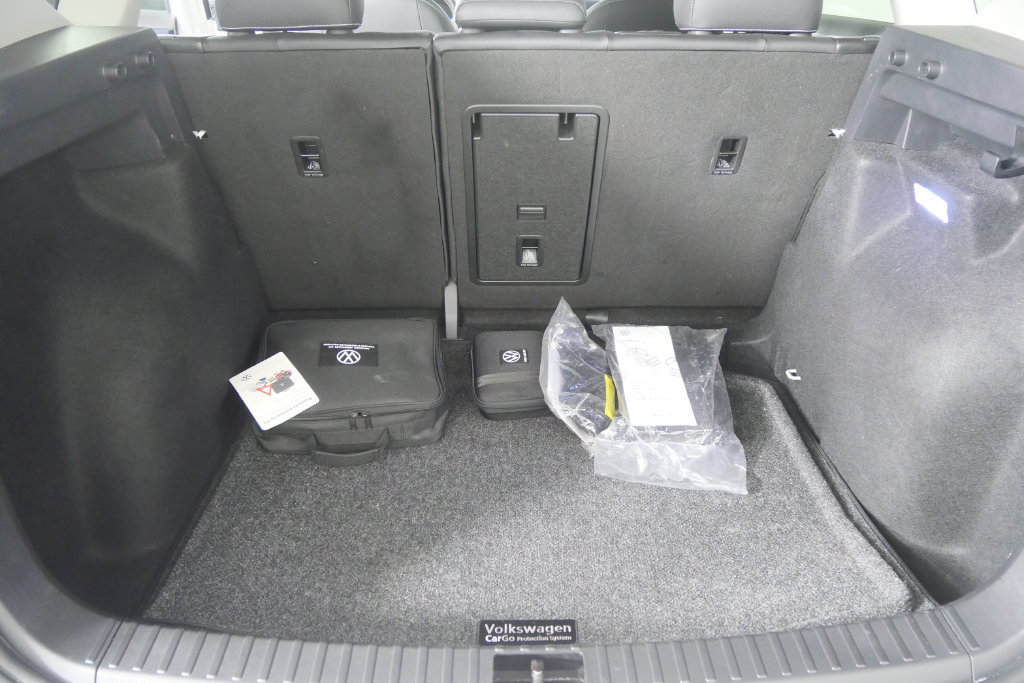 Used 2024 Volkswagen Taos SE FWD image 16