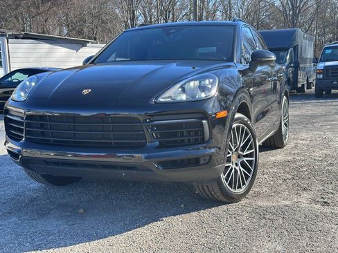 Used 2019 Porsche Cayenne E-Hybrid image 1
