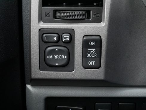 Used 2010 Toyota Tundra Limited AWD/4WD image 28
