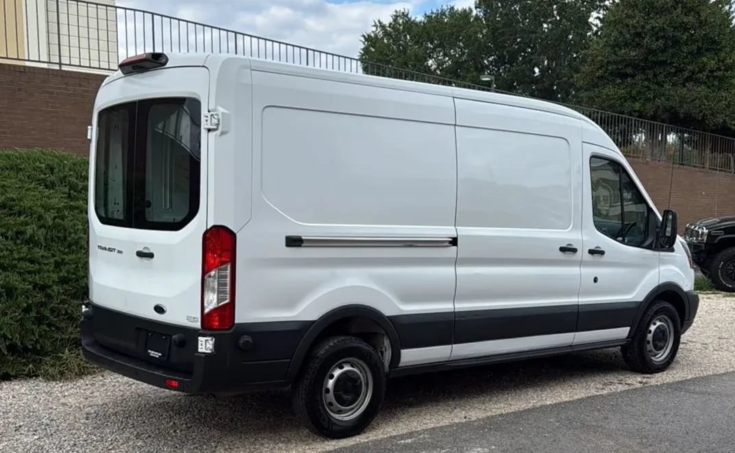 Used 2018 Ford Transit 350 148 Medium Roof RWD image 7