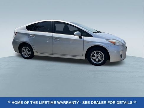 Used 2010 Toyota Prius Two FWD image 2