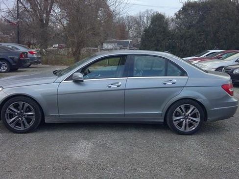 Used 2012 Mercedes-Benz C 300 Luxury image 12
