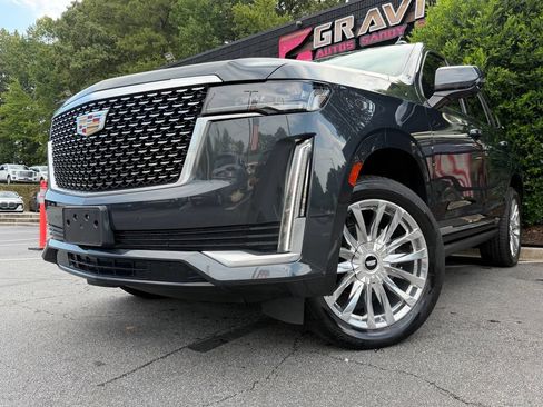 Used 2022 Cadillac Escalade Premium Luxury w/ Performance Package AWD/4WD image 2