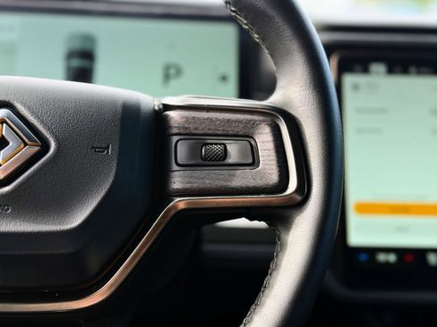 Used 2024 Rivian R1T Adventure image 16