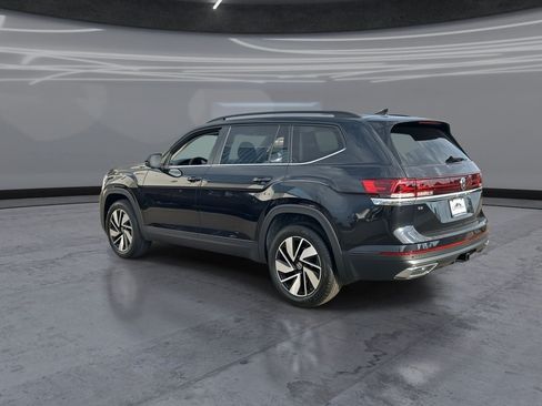 New 2026 Volkswagen Atlas SE FWD image 4