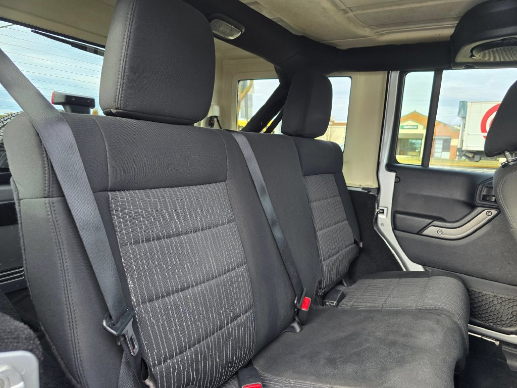 Used 2011 Jeep Wrangler Unlimited Sport AWD/4WD image 10