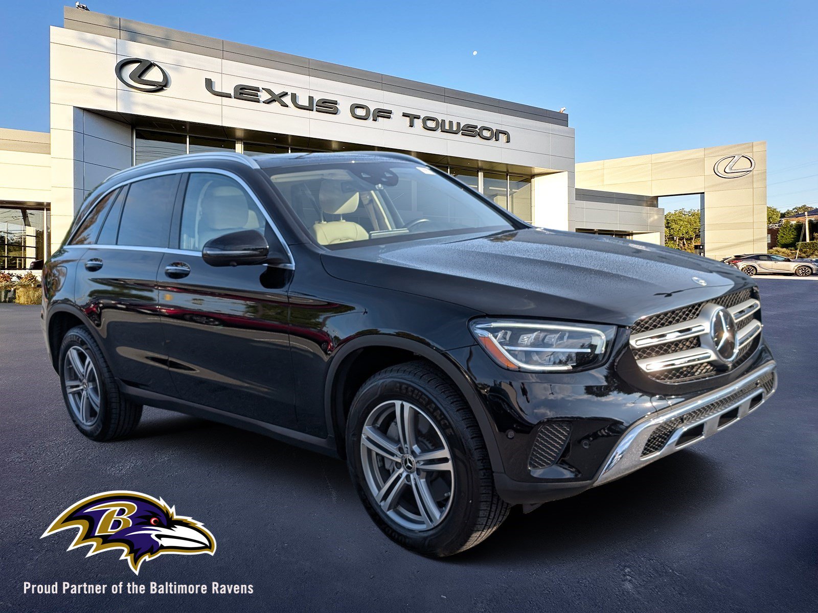 Used 2022 Mercedes-Benz GLC 300 4MATIC image 1