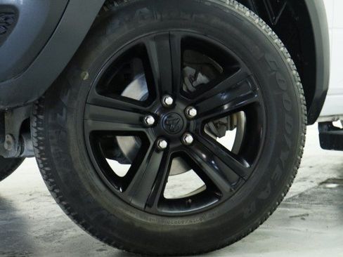 Used 2022 RAM 1500 Warlock AWD/4WD image 3