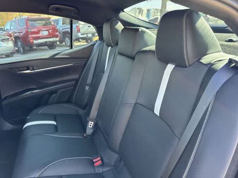 Used 2026 Toyota Camry SE w/ Convenience Package FWD image 15
