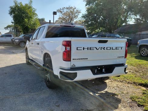 Used 2022 Chevrolet Silverado 1500 Custom w/ Rally Edition AWD/4WD image 8