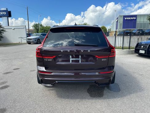 New 2026 Volvo XC60 B5 Plus w/ Climate Package image 5