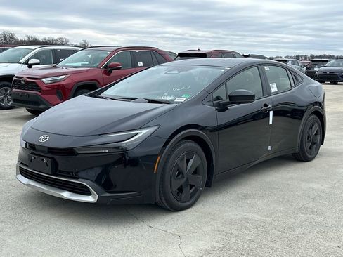 New 2026 Toyota Prius Plug-In Hybrid image 2