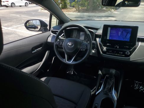 Used 2025 Toyota Corolla SE FWD image 19