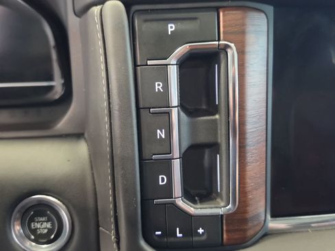Used 2023 GMC Yukon XL Denali Ultimate AWD/4WD image 28