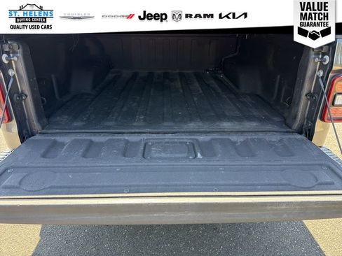 Used 2021 Jeep Gladiator Rubicon AWD/4WD image 7