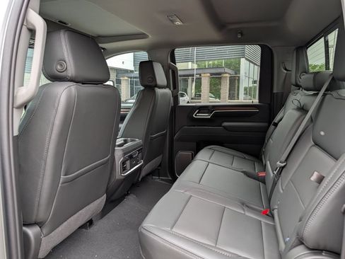 New 2026 GMC Sierra 3500 Denali w/ Denali Reserve Package AWD/4WD image 39