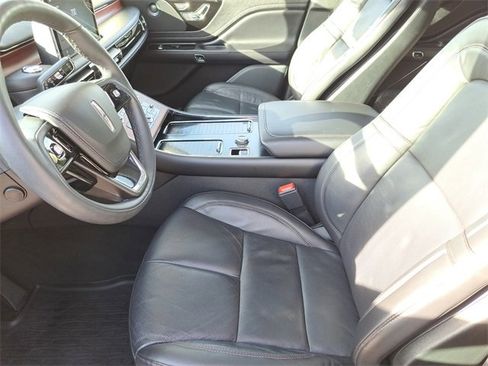 Used 2023 Lincoln Aviator Reserve w/ Equipment Group 201A image 23