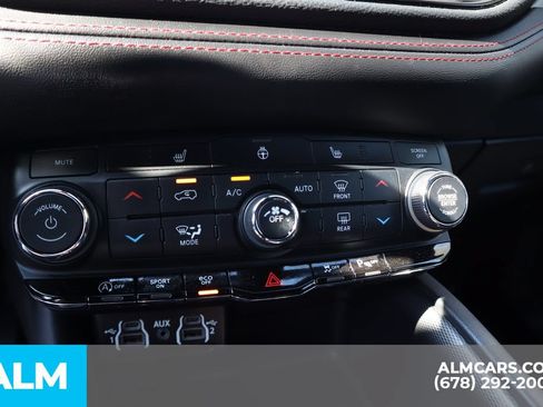 Used 2025 Dodge Durango GT RWD image 30