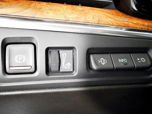 Used 2021 Cadillac XT5 Sportv w/ Platinum Package image 24