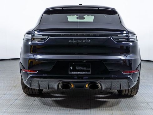 Used 2021 Porsche Cayenne GTS image 8