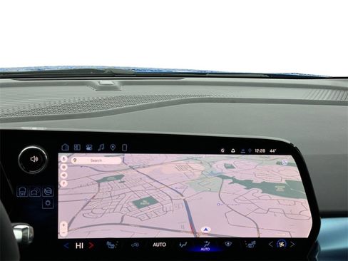 New 2026 Chevrolet Equinox EV LT image 15