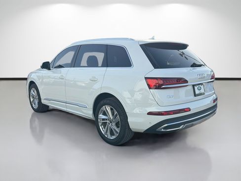 Used 2023 Audi Q7 2.0T Premium Plus w/ Premium Plus Package AWD/4WD image 3