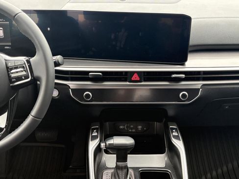 Used 2025 Kia Sorento EX w/ Panoramic Sunroof Package FWD image 23