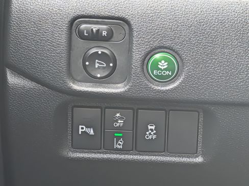 Used 2020 Honda Pilot Touring image 23