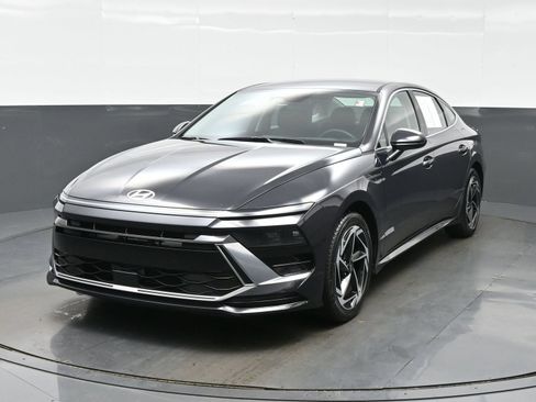Certified 2026 Hyundai Sonata SEL FWD image 1