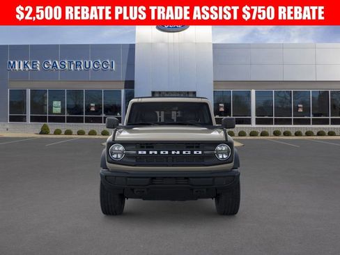 New 2025 Ford Bronco 4-Door image 6