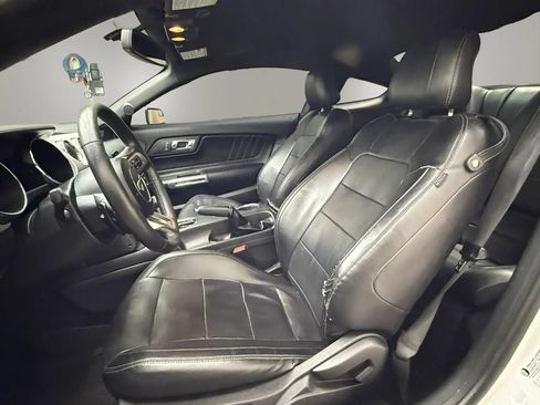 Used 2017 Ford Mustang Premium RWD image 15