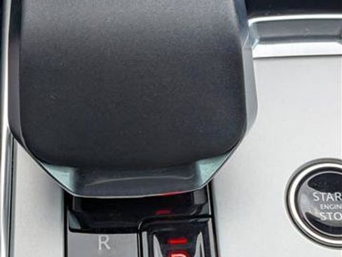 Certified 2025 Land Rover Range Rover Autobiography AWD/4WD image 15