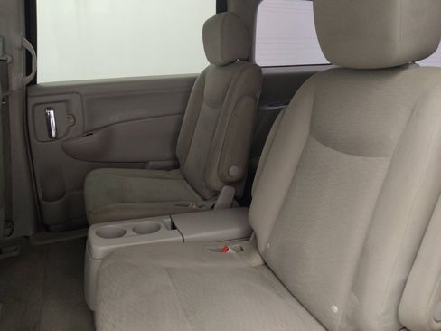 Used 2014 Nissan Quest S FWD image 18