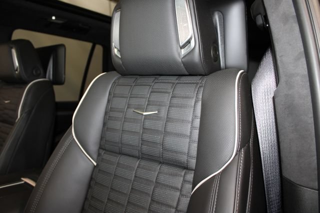 Used 2026 Cadillac Escalade Platinum Sport w/ LPO, ONYX Package AWD/4WD image 9