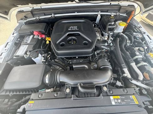 Certified 2023 Jeep Wrangler Unlimited Sahara w/ Cold Weather Group AWD/4WD image 34