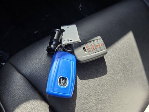 Used 2020 Acura TLX image 19