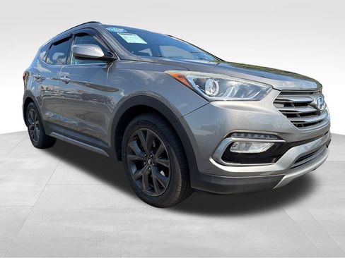 Used 2017 Hyundai Santa Fe Sport FWD image 8