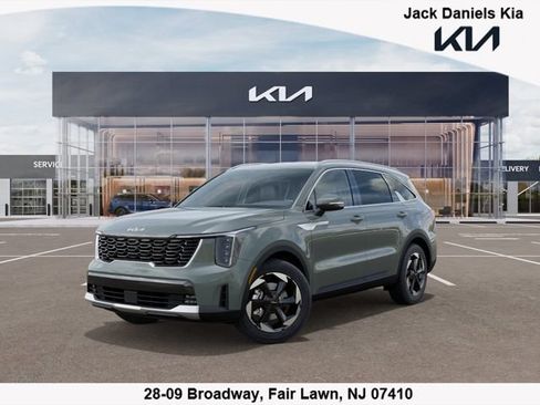 Certified 2025 Kia Sorento EX AWD/4WD image 1
