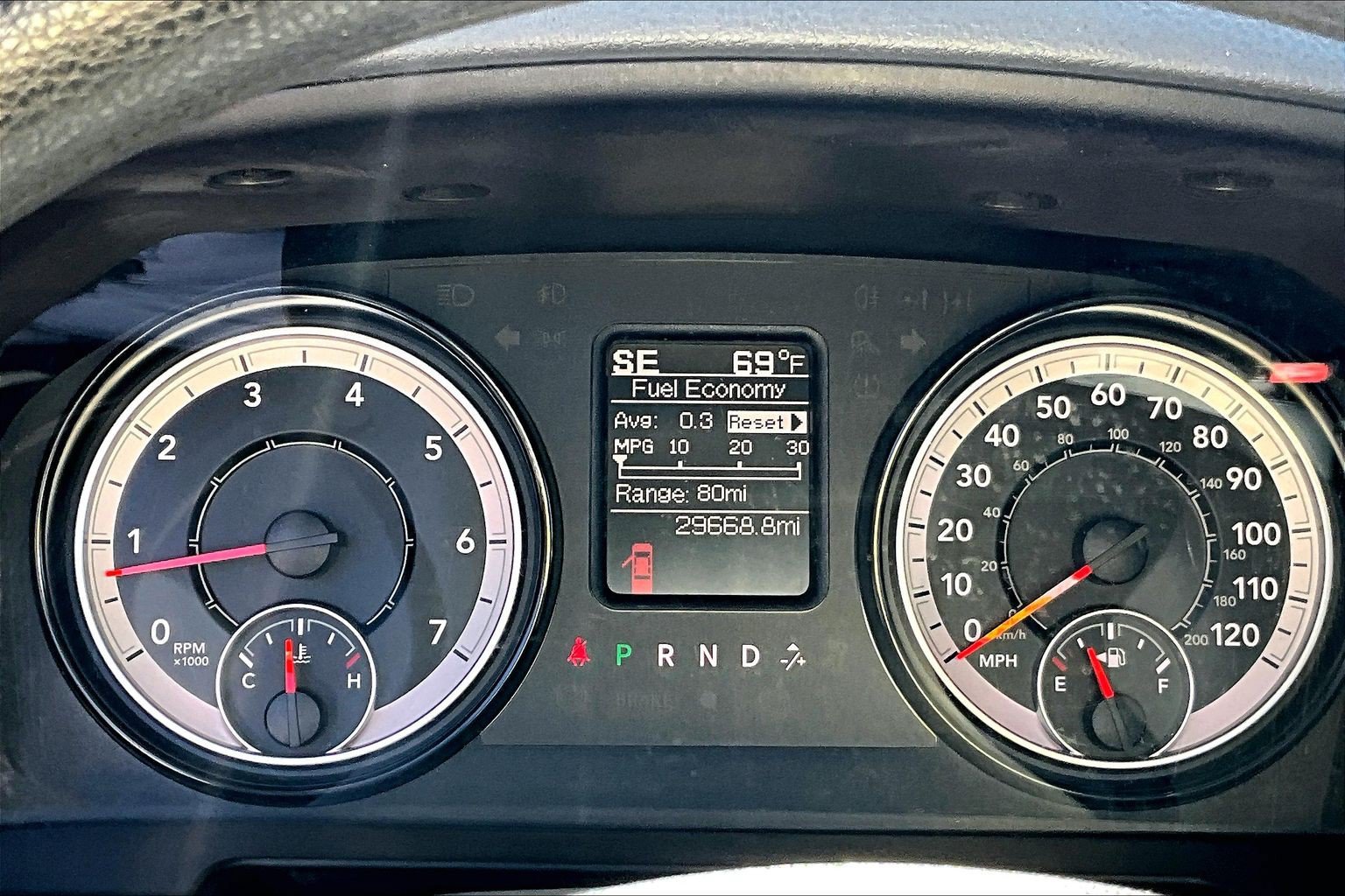 Used 2018 RAM 1500 Express AWD/4WD image 23