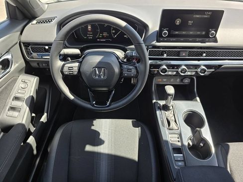 Used 2025 Honda Civic Sport image 30
