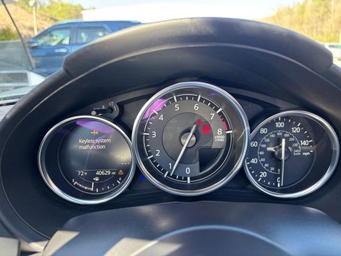 Used 2021 MAZDA MX-5 Miata RF Grand Touring image 11