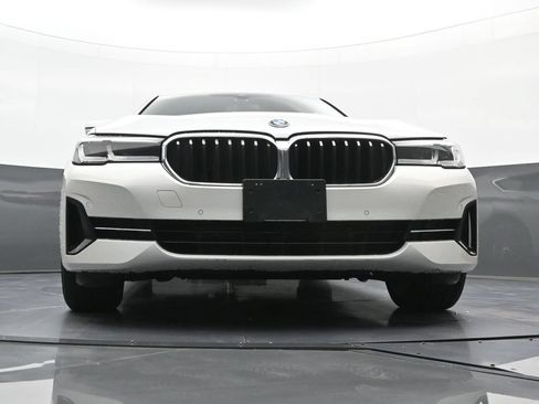 Used 2023 BMW 530e xDrive w/ Premium Package AWD/4WD image 23