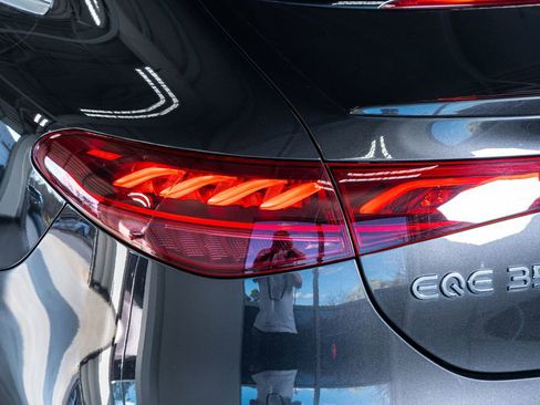 Used 2023 Mercedes-Benz EQE 350+ 4MATIC Sedan image 24